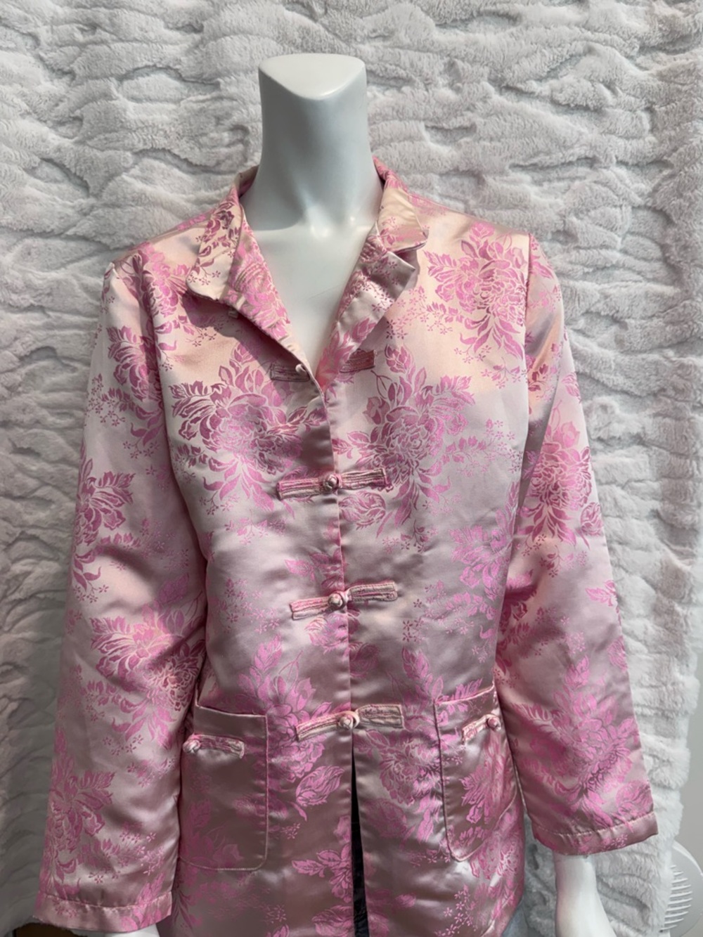 Robert Louis New York Pink Floral Silk Frog-Button Jacket Size Medium